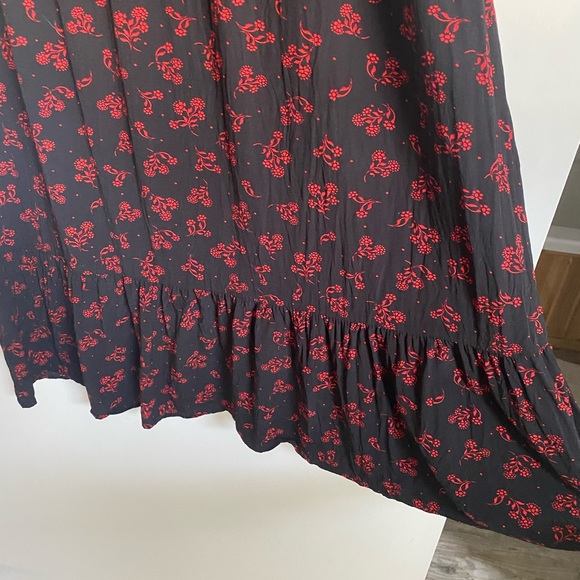 Maxi dress by LOFT. - Picture 4 of 5